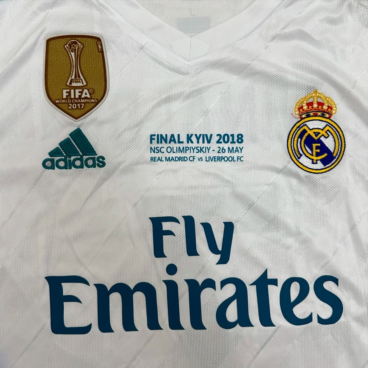 Ronaldo Real Madrid 2018 local para niño (Short + Playera)