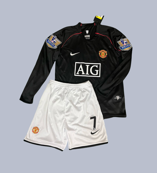 Ronaldo Manchester 2008 negro para niño (Short + Playera)